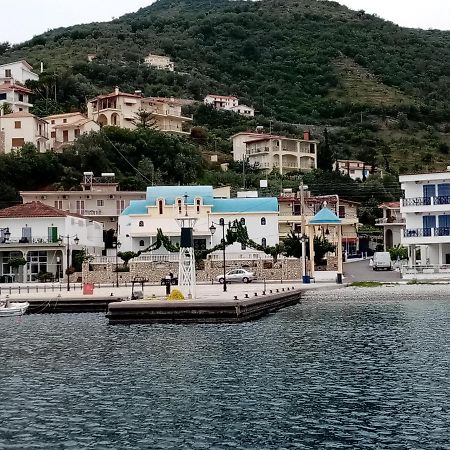 Kotsifas Rooms Tirós Dış mekan fotoğraf