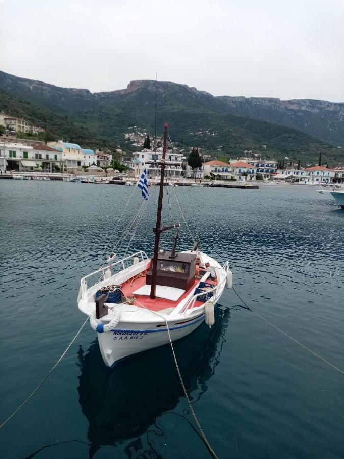 Kotsifas Rooms Tirós Dış mekan fotoğraf