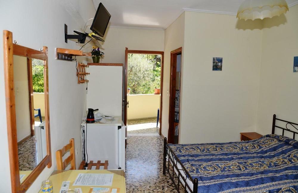 Kotsifas Rooms Tirós Dış mekan fotoğraf