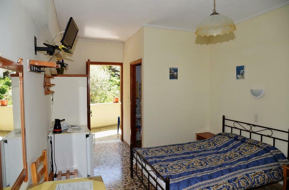 Kotsifas Rooms Tirós Dış mekan fotoğraf